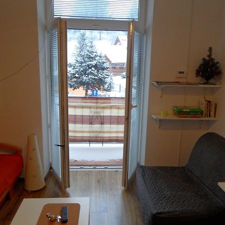 Apartament Kraszewskiego กรินีซา ดรอยจ์ ภายนอก รูปภาพ